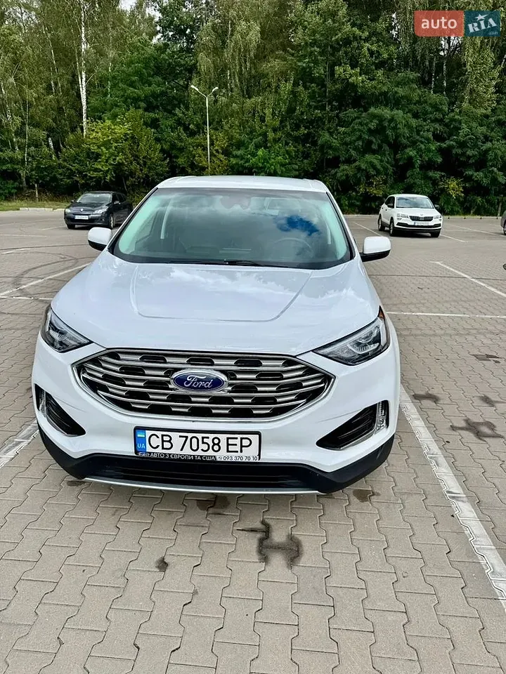 Ford Edge 2022 photo 2