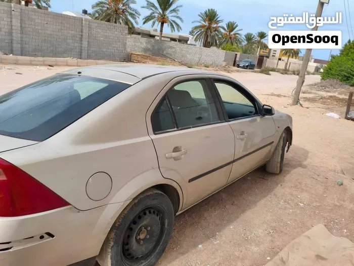 Ford Mondeo 2001 photo 2