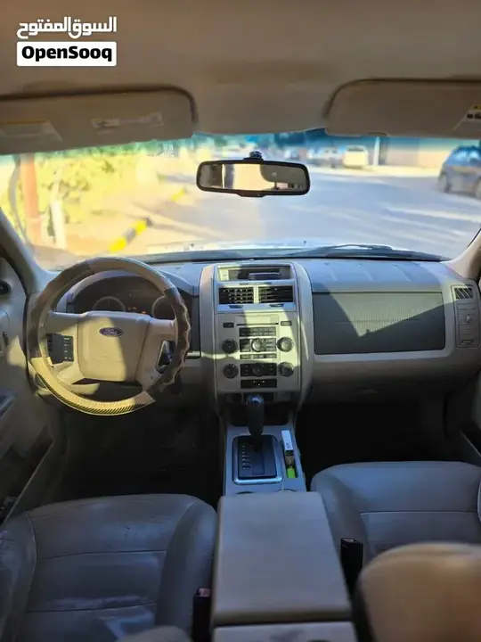 Ford Escape 2011 photo 4