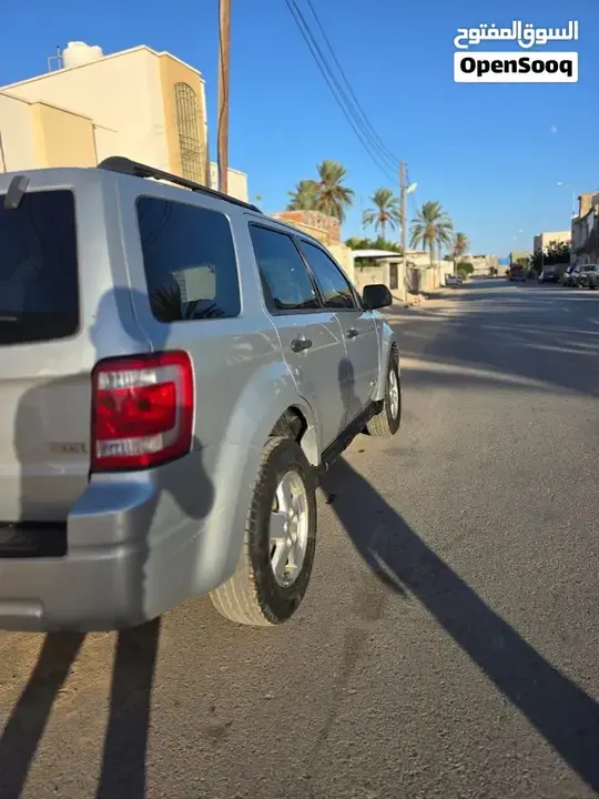 Ford Escape 2011 photo 3