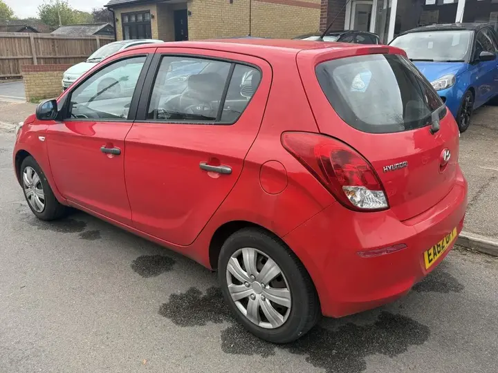 Hyundai I20 2012 photo 3