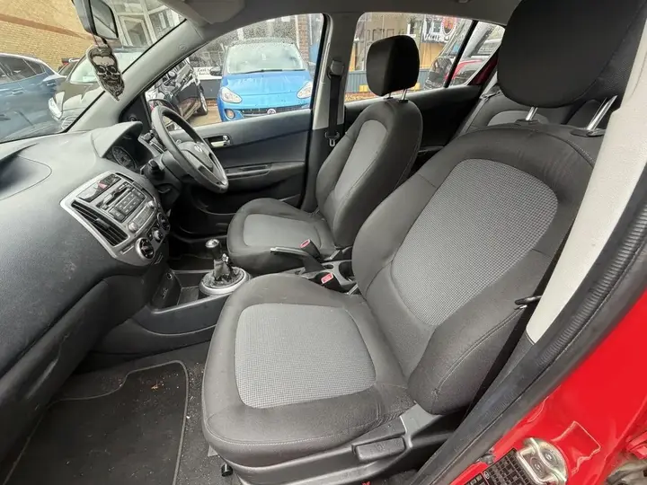 Hyundai I20 2012 photo 5