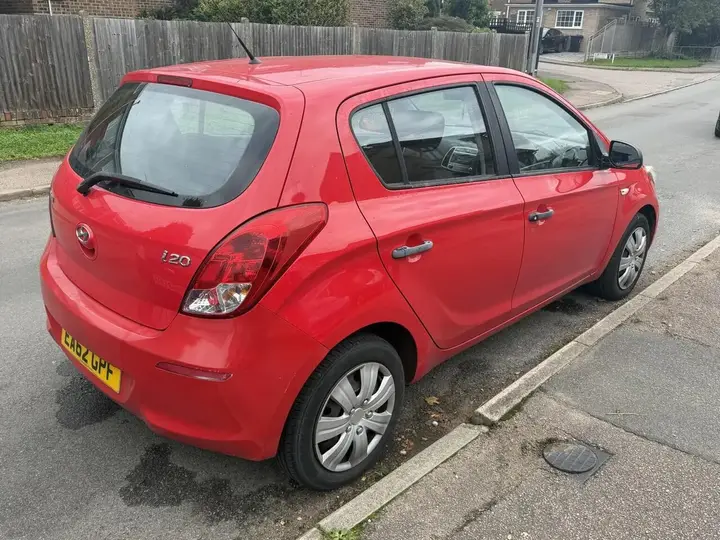 Hyundai I20 2012 photo 2