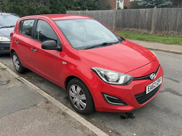 Hyundai I20