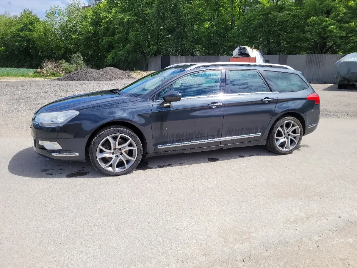 Citroen C5 2010 photo 3