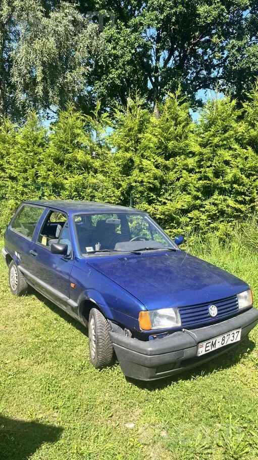 Volkswagen Polo 1992 photo 2