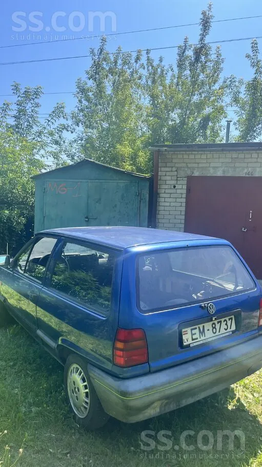 Volkswagen Polo 1992 photo 4