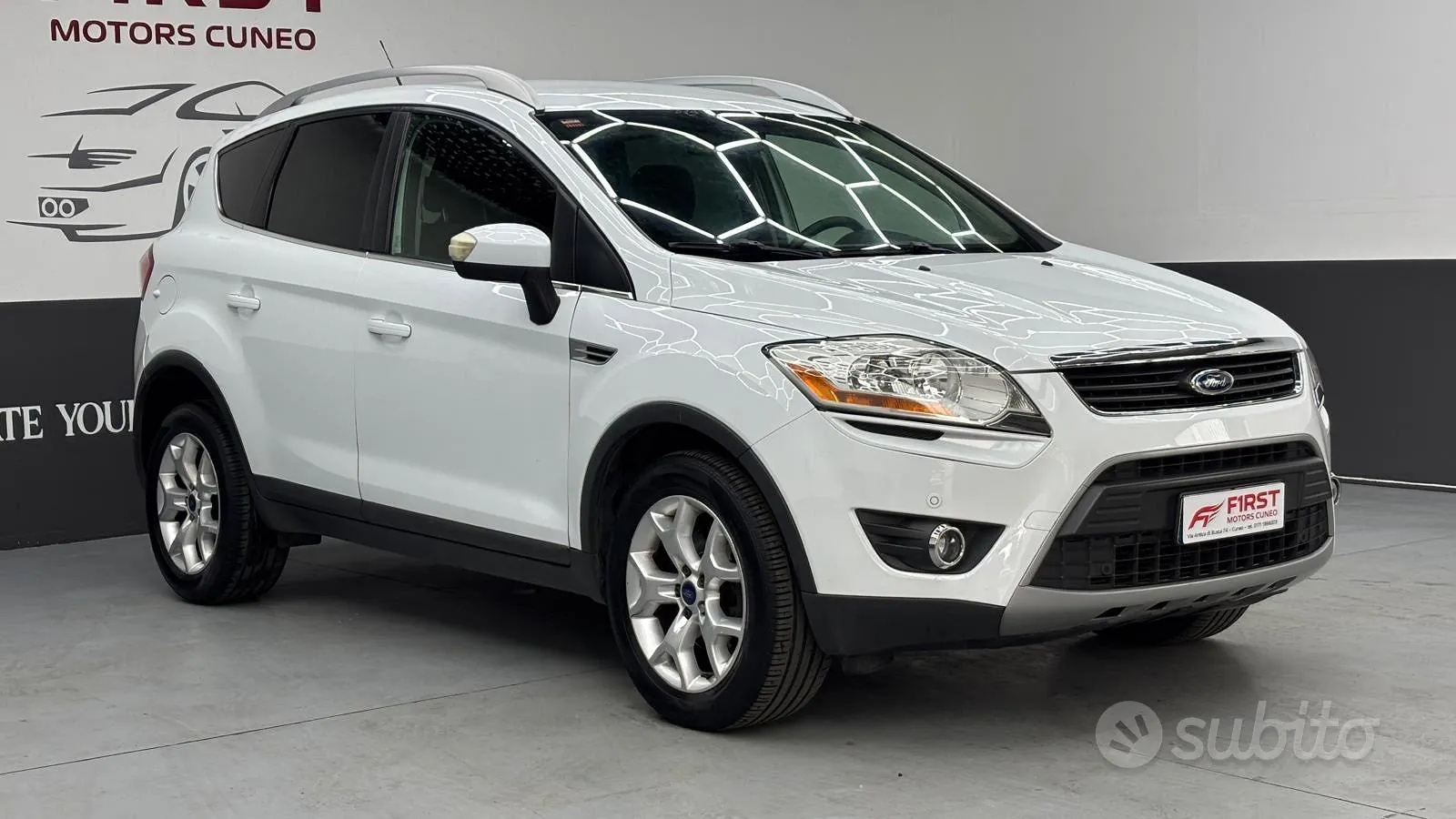 Ford Kuga 2012 photo 2