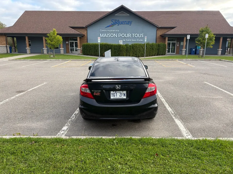 Honda Civic 2012 photo 4