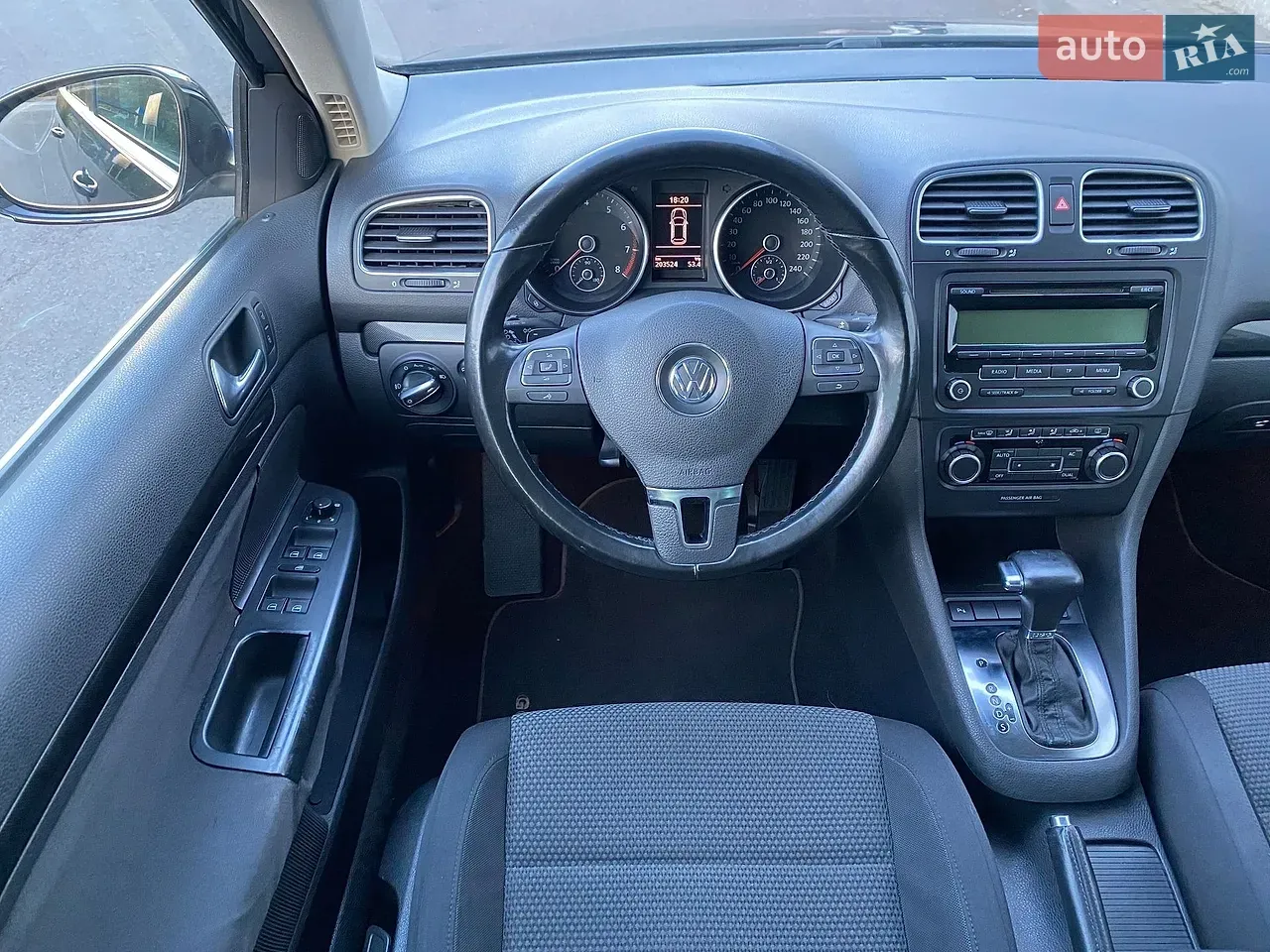 Volkswagen Golf 2009 photo 2