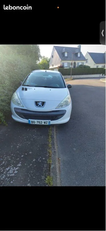 Peugeot 206 2011 photo 2