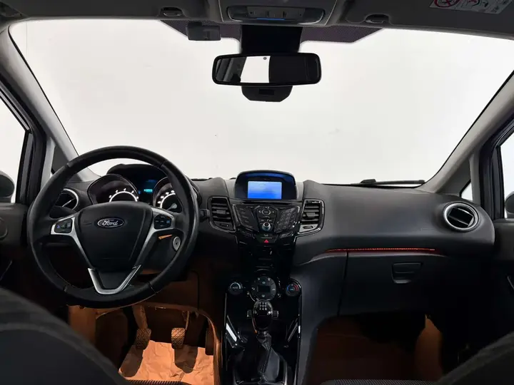 Ford Fiesta 2016 photo 3
