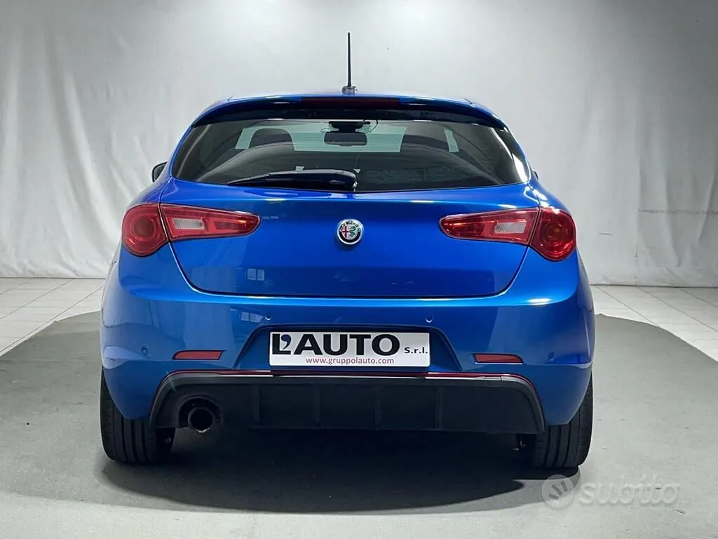 Alfa Romeo Giulietta 2018 photo 4