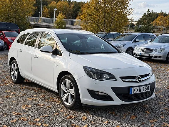 Opel Astra 2015 photo 2