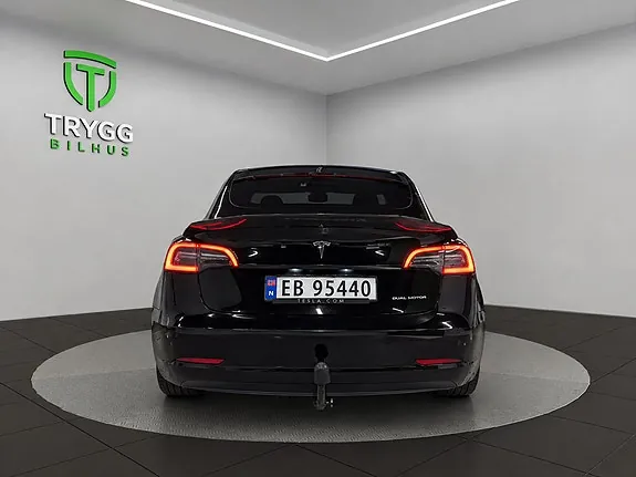 Tesla Model 3 2021 photo 4