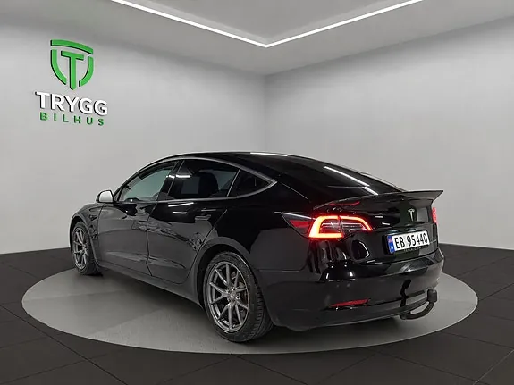 Tesla Model 3 2021 photo 3
