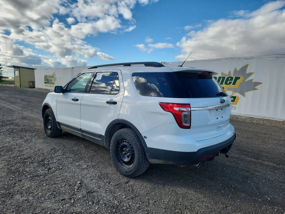 Ford Explorer 2013 photo 3