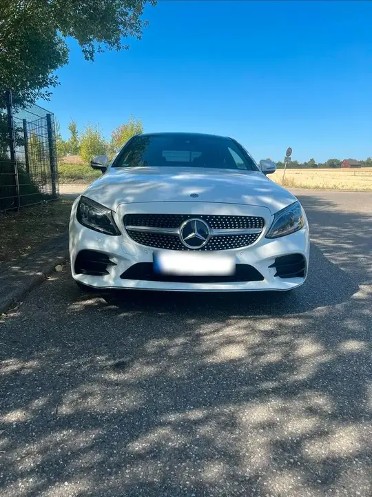 Mercedes-Benz C400