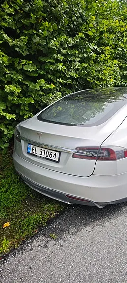 Tesla Model S 2014 photo 2