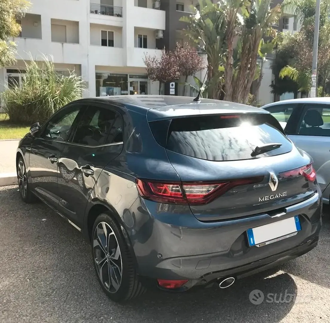 Renault Megane 2018 photo 2