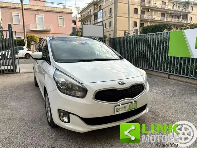 Kia Carens 2016 photo 5