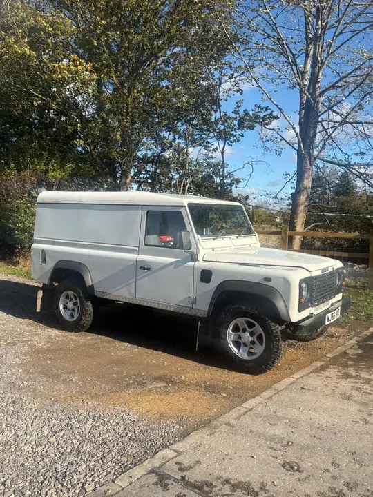Land Rover Defender 110 2006 photo 4