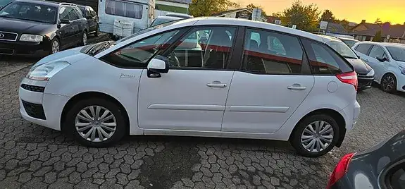 Citroen C4 Picasso 2010 photo 2
