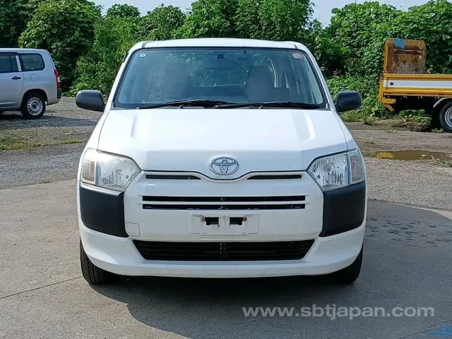 Toyota Probox 2015 photo 2