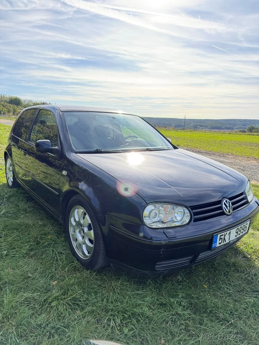 Volkswagen Golf 2003 photo 2