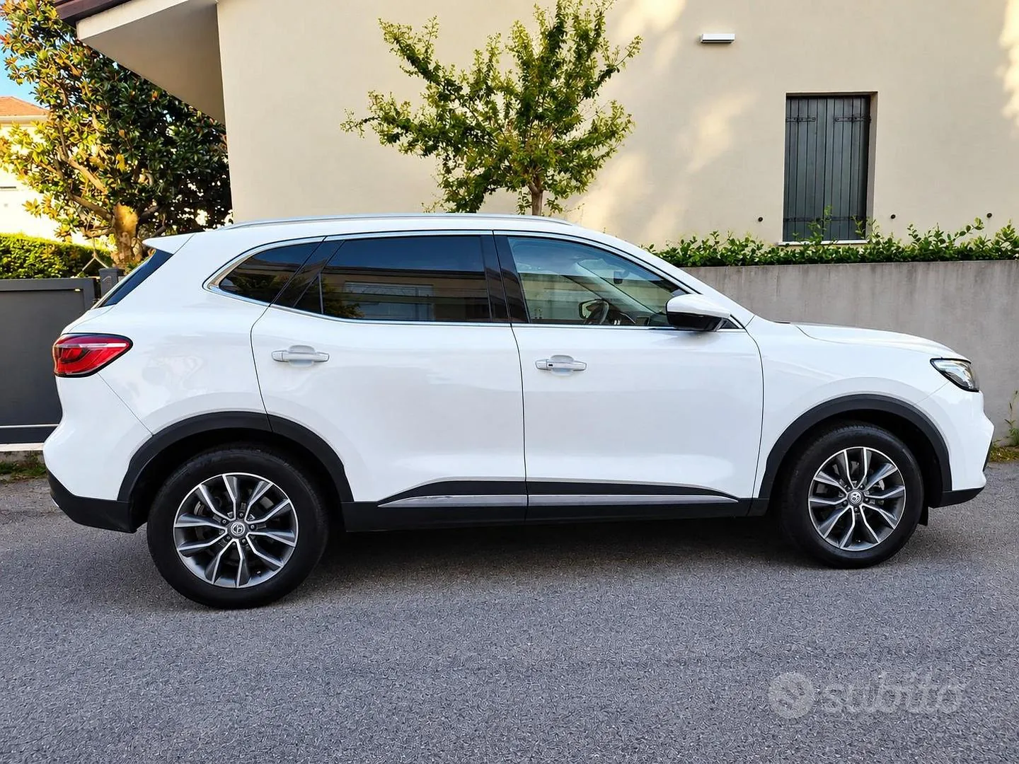 MG Hs 2023 photo 2
