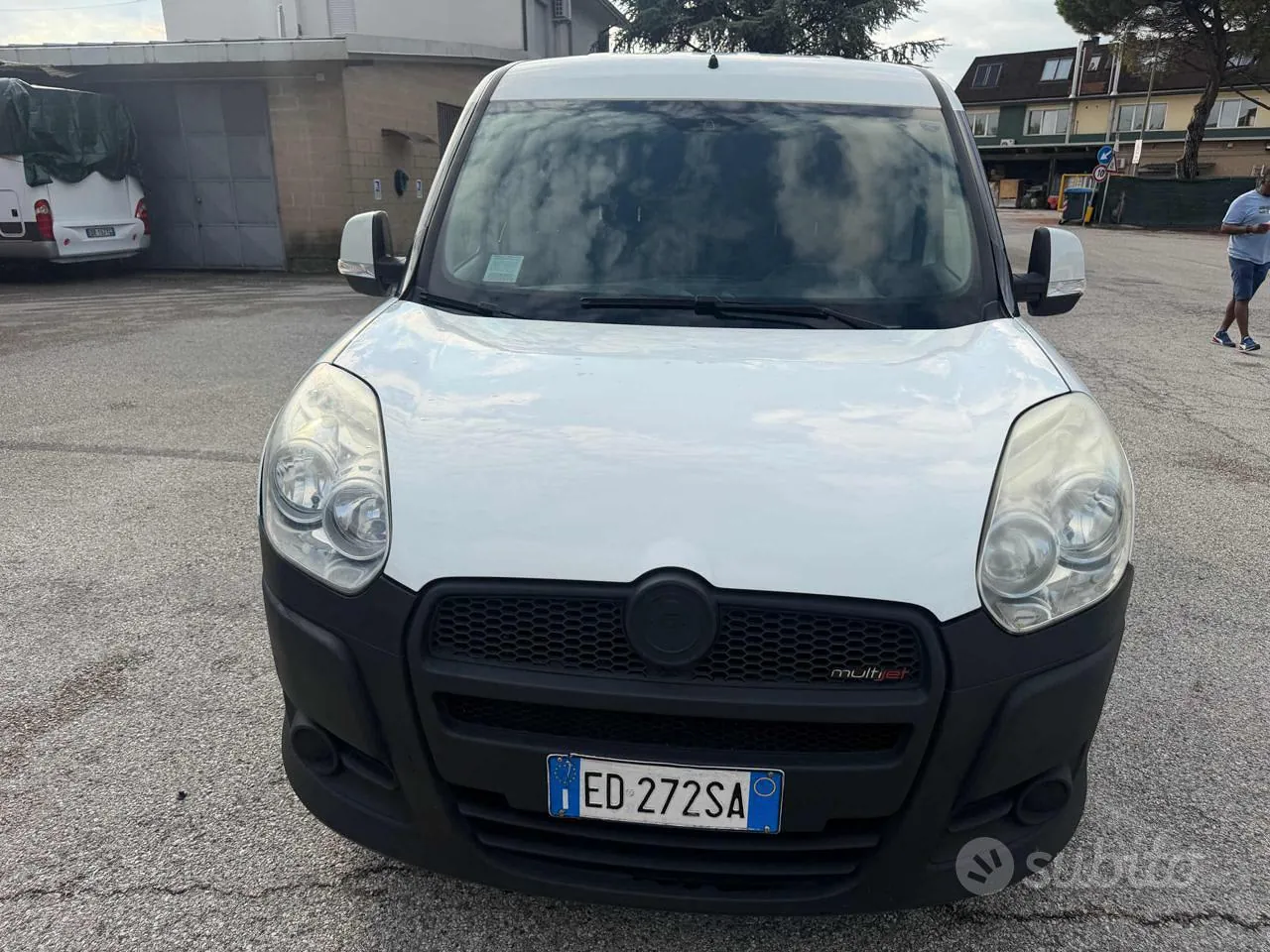 Fiat Doblo 2010 photo 2