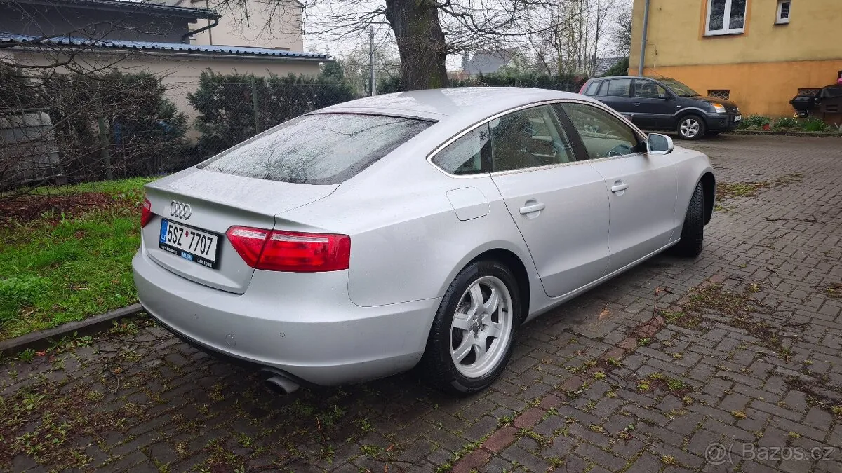 Audi A5 2011 photo 3