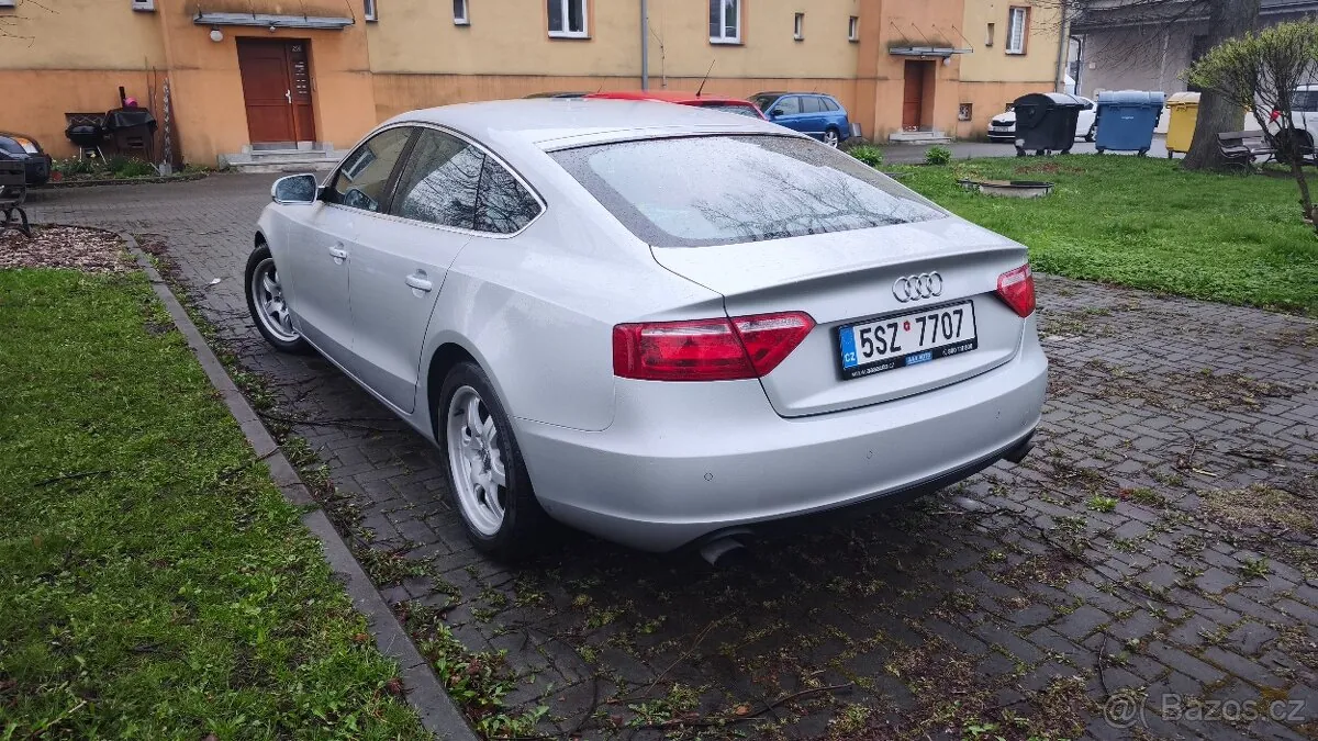 Audi A5 2011 photo 4