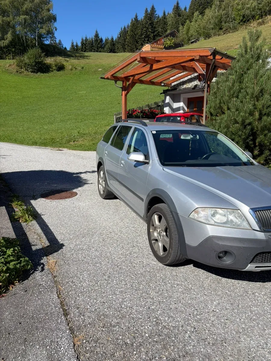 Skoda Octavia 2008 photo 2