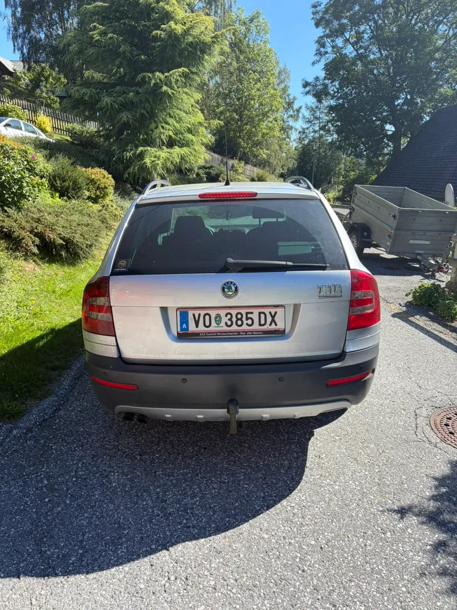 Skoda Octavia 2008 photo 3