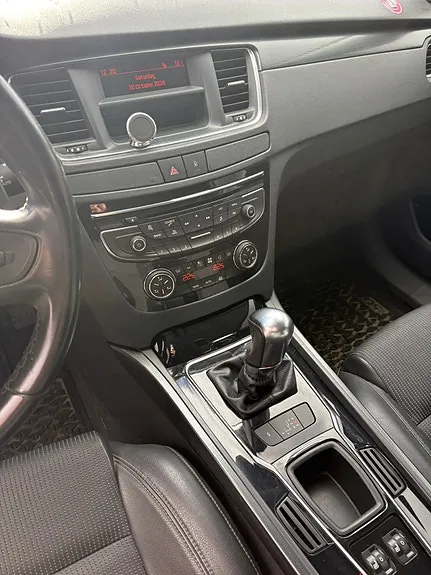 Peugeot 508 2012 photo 5