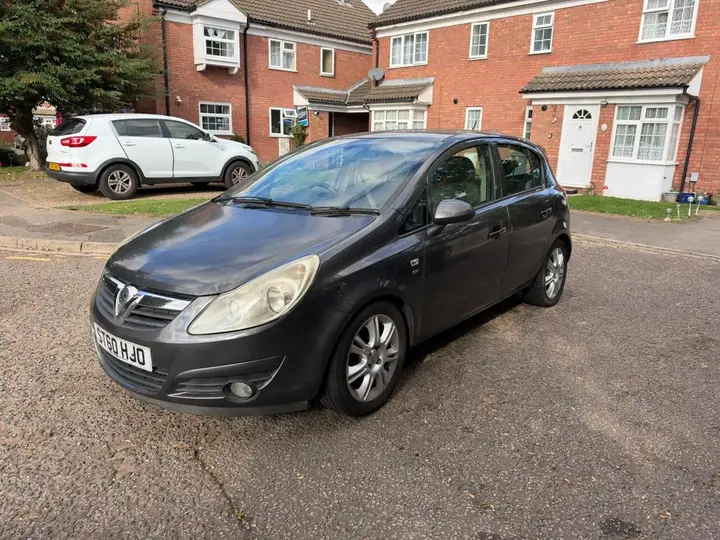 Vauxhall Corsa 2010 photo 2