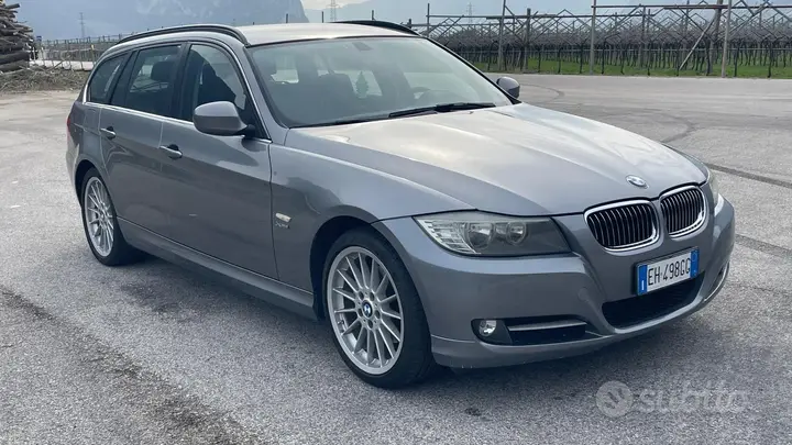 BMW 320D 2011 photo 2