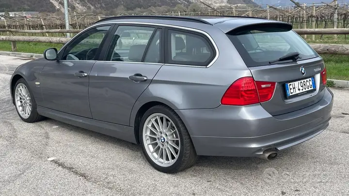 BMW 320D 2011 photo 4