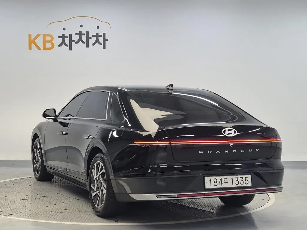 Hyundai Grandeur 2023 photo 2