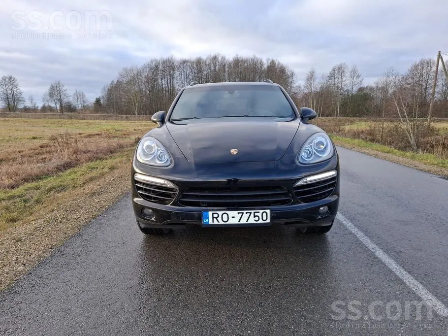 Porsche Cayenne 2014 photo 2