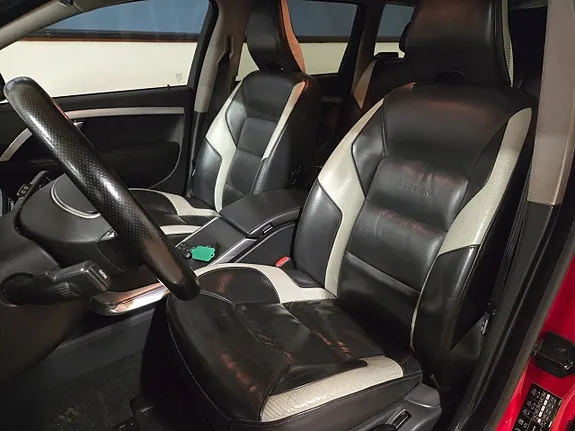 Volvo V70 2012 photo 4