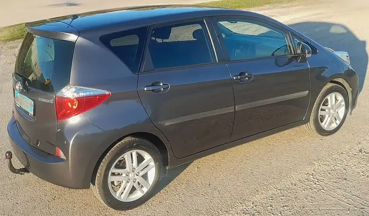 Toyota Verso 2013 photo 3