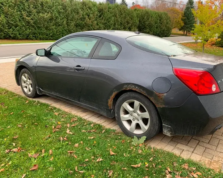 Nissan Altima 2012 photo 2