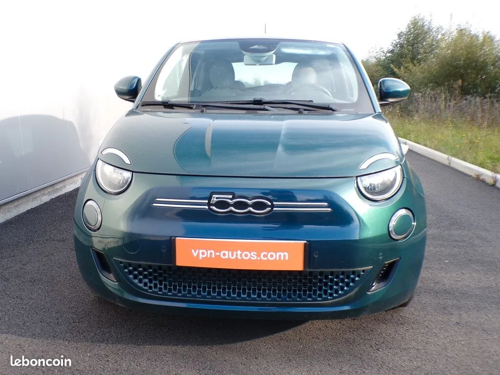 Fiat 500E 2020 photo 2