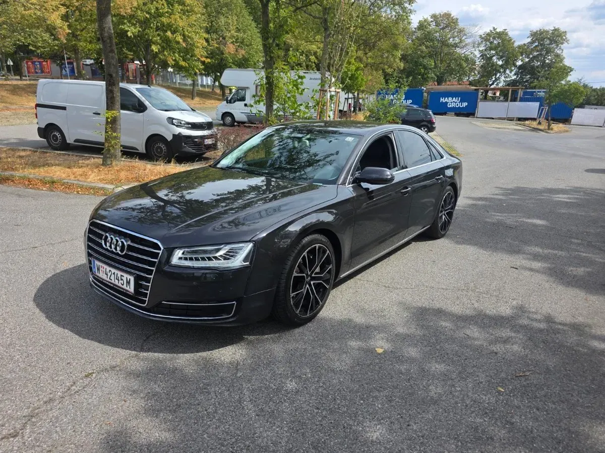 Audi A8