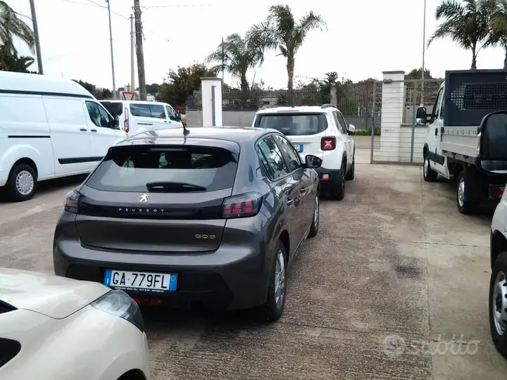 Peugeot 208 2020 photo 5