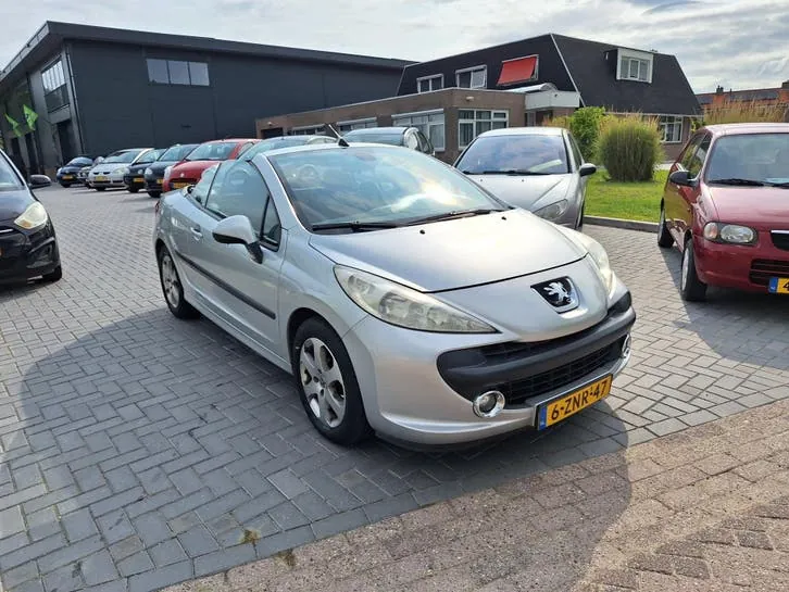 Peugeot 207 2007 photo 2