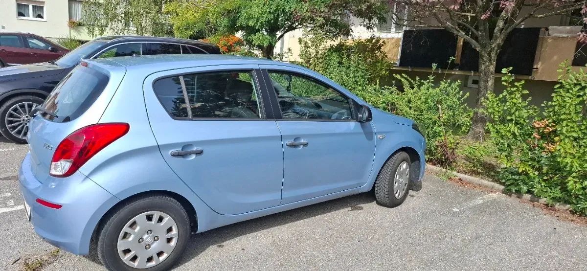 Hyundai I20 2013 photo 2