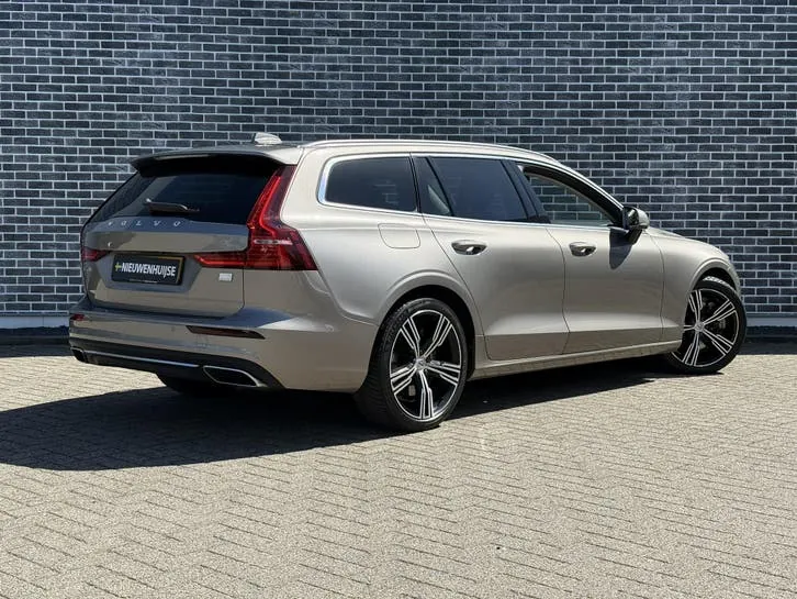 Volvo V60 2020 photo 3